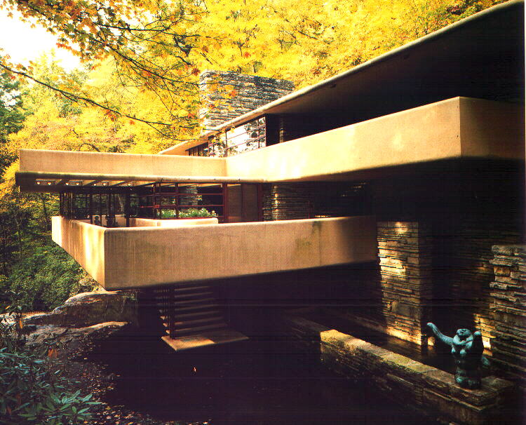 prospettiva insolita della casa Kaufmann, in autunno